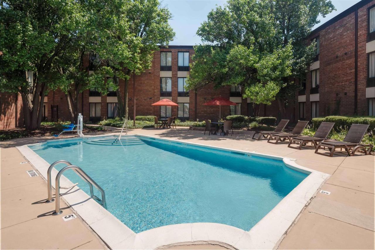 Best Western Chicago - Даунерс-Гроув Екстер'єр фото